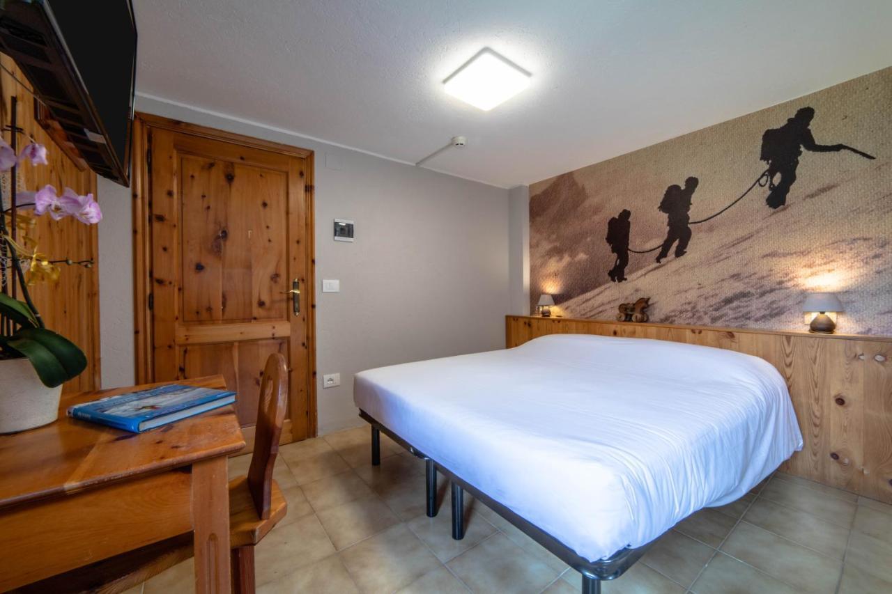 Hotel & Restaurant Perret - Mountain People Valgrisenche Ngoại thất bức ảnh